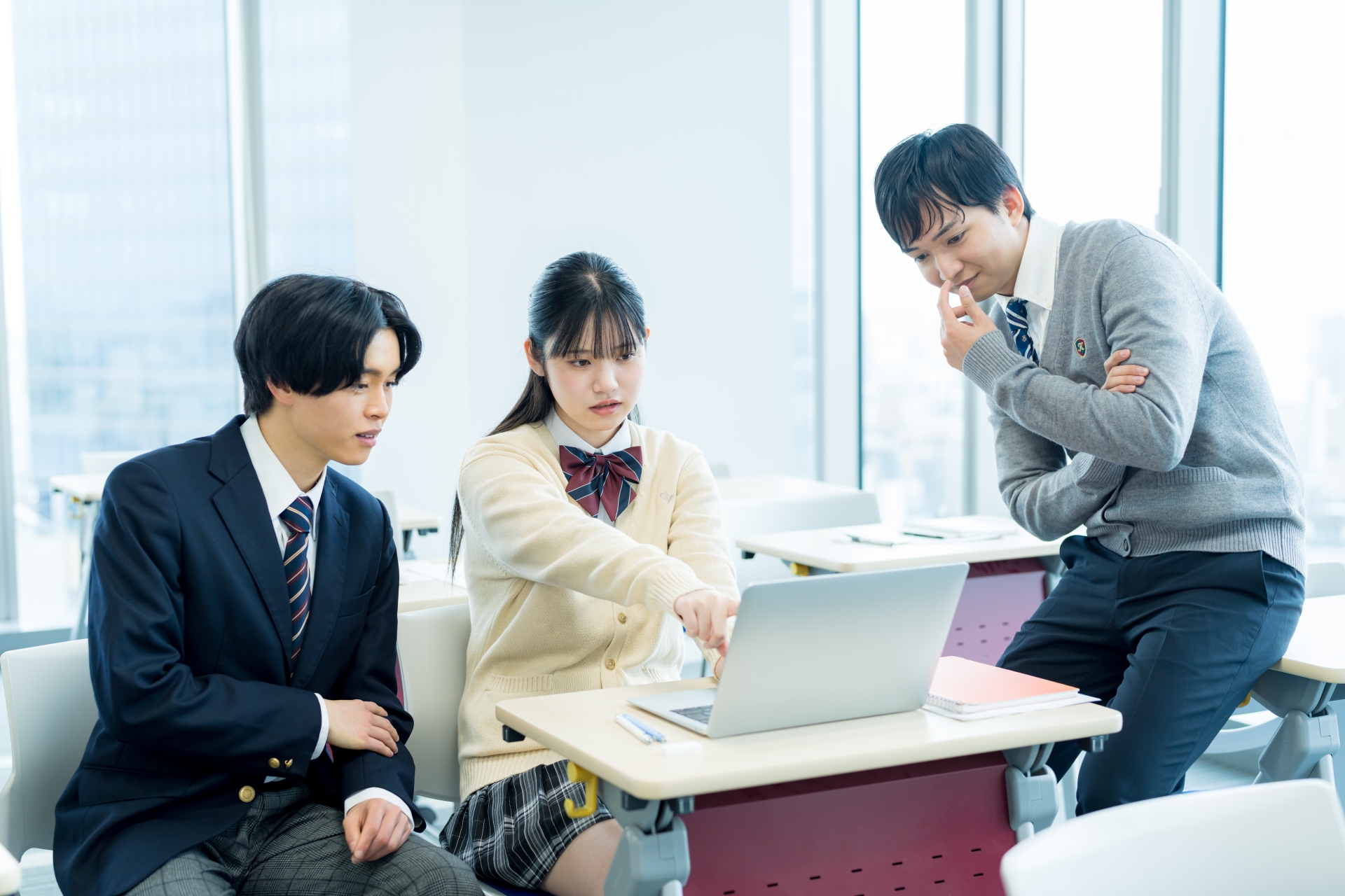 なぜ今、図書館に「10代の居場所」？