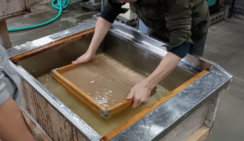 紙漉き