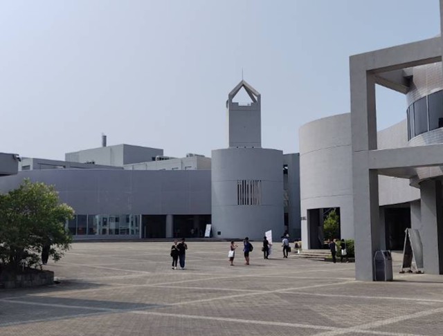 流通科学大学