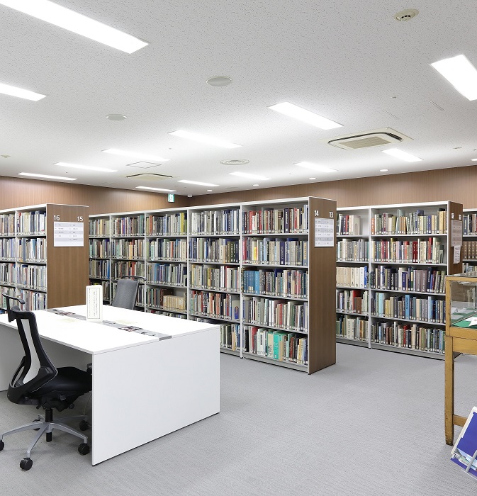 神奈川県立川崎図書館3