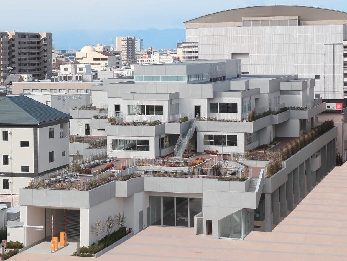 小牧市中央図書館