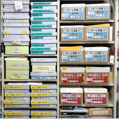調布市立図書館（映画資料）_03.png